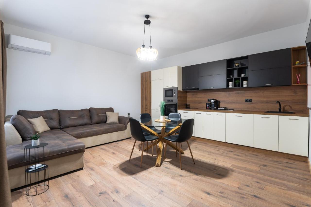 La Luna - High-End 2Bd Flat In The Top Centre By Flat Mаnager Sofia Exterior photo